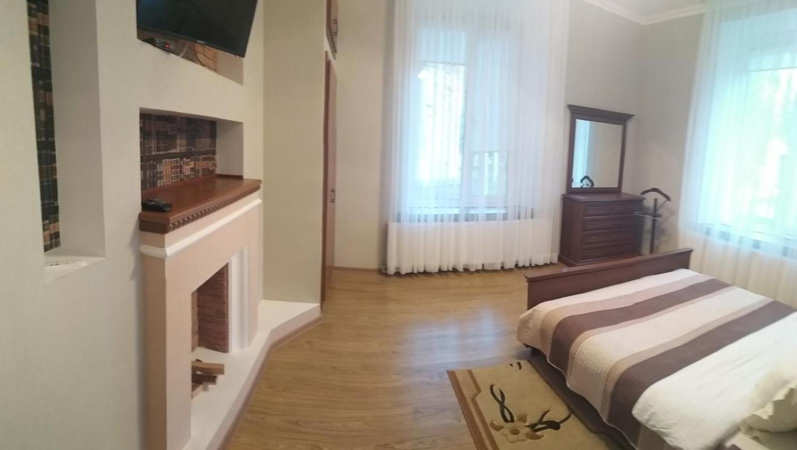 Отель Белый Камень Shevchenkiva Dış mekan fotoğraf
